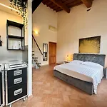 לינה וארוחת בוקר San Marco View 4*